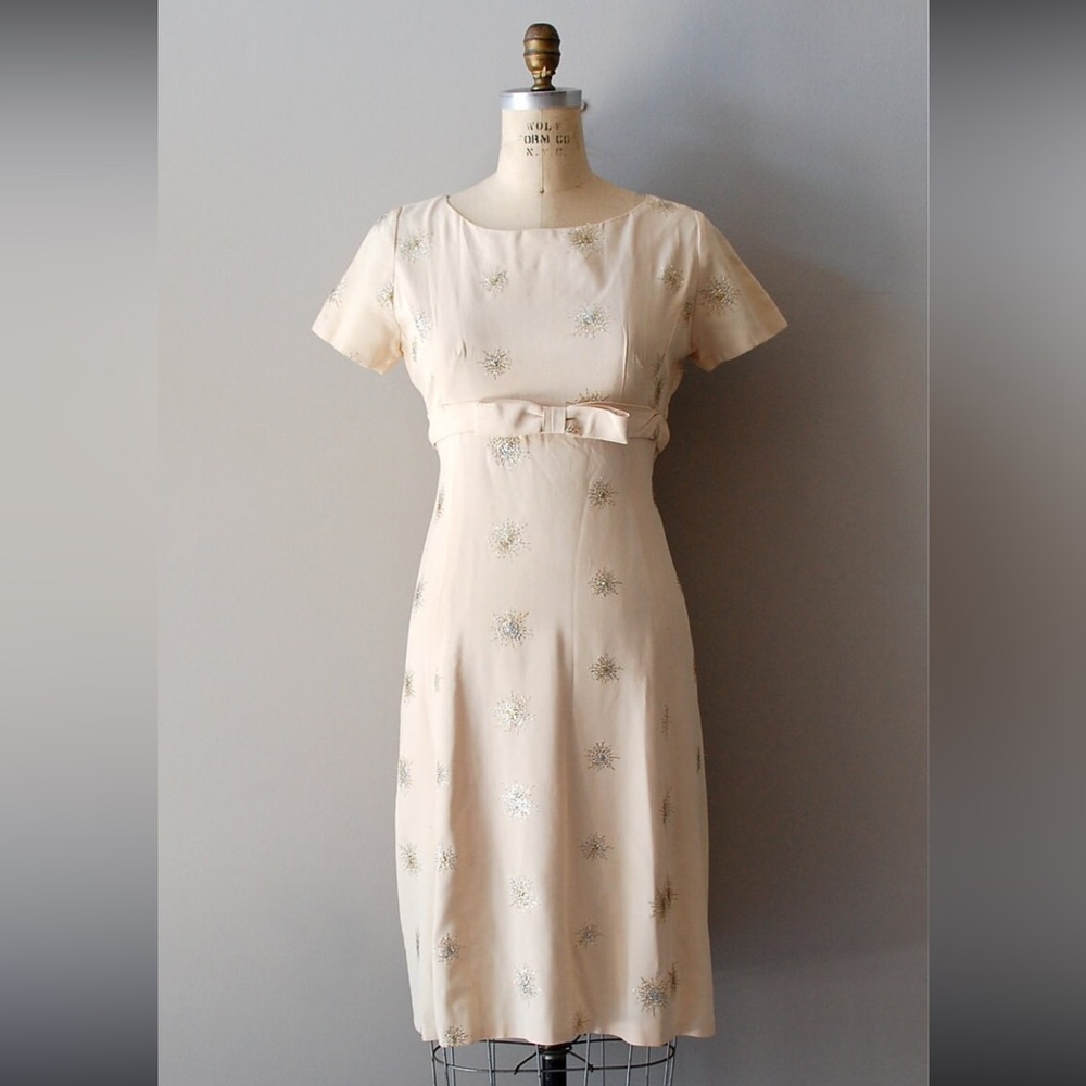 Vintage 1950s/60s cream rayon cocktail dress